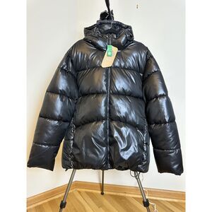 Men's Medium Tall Gap Shiny Black Puffer Jacket - NWT
